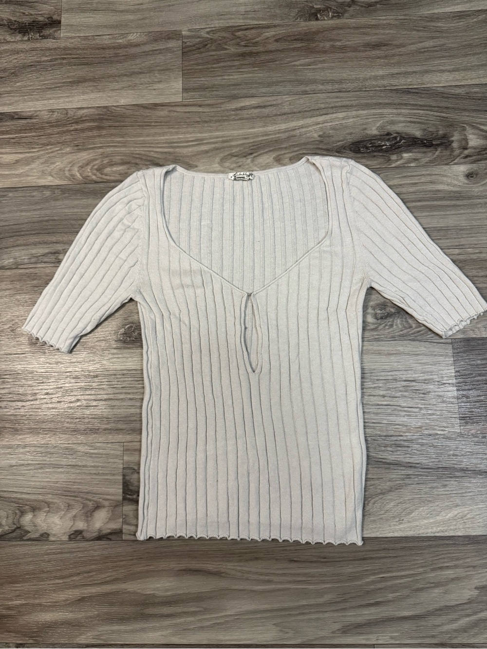 Intimately Free People Ribbed Hook Scoop V-Neck Half Sleeve Top Size Small